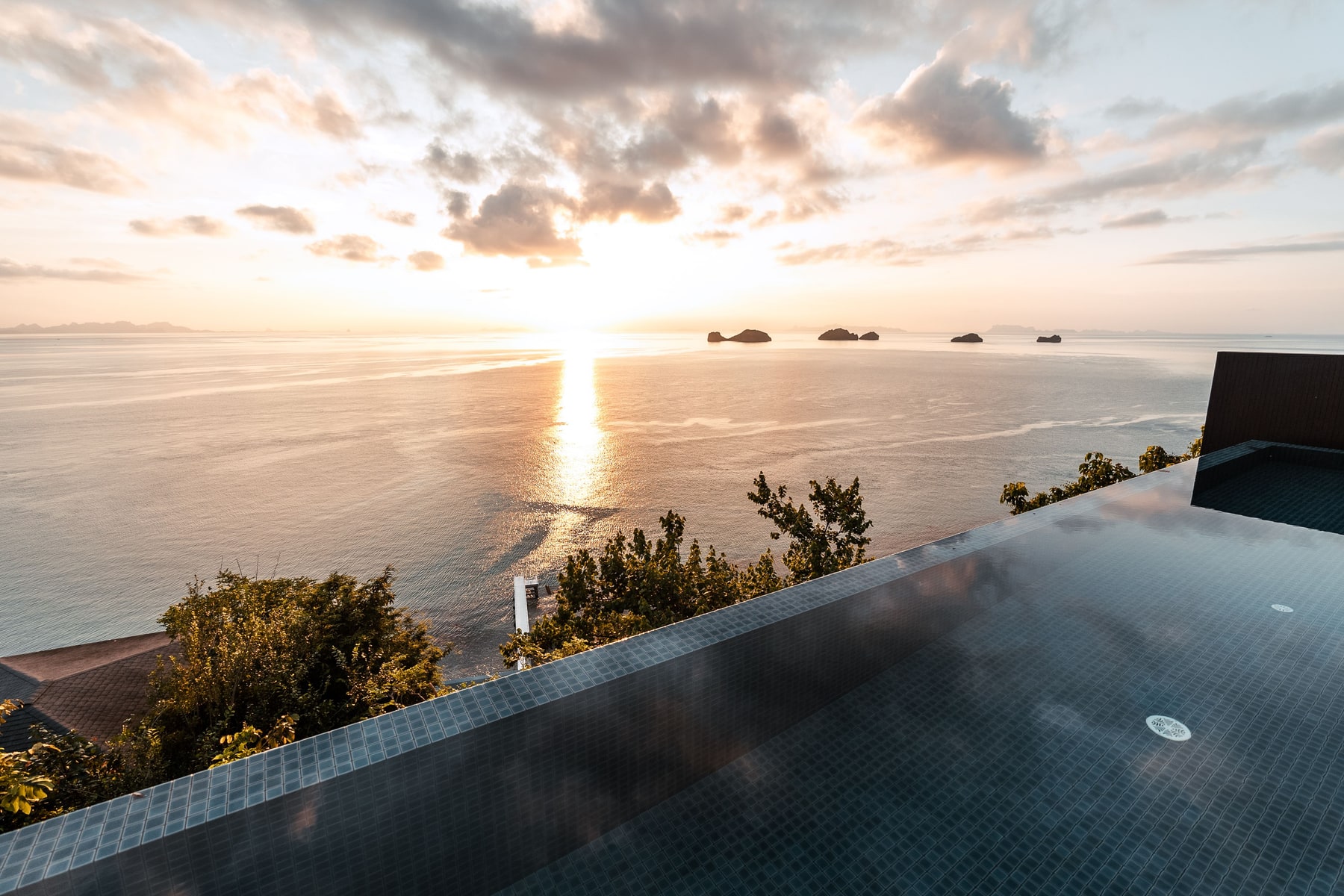Thailand resort overlooking the sea